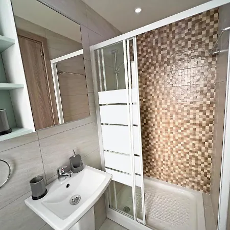 Albert's St. Lazarus 401 라르나카